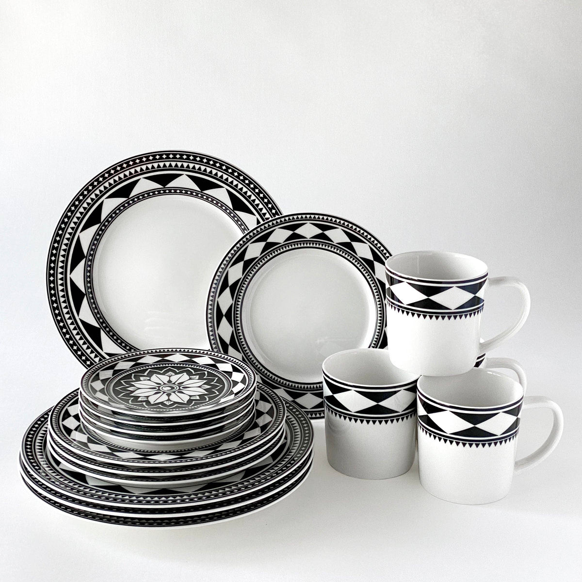 Fez Rimmed Dinner Plate