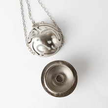 Load image into Gallery viewer, Adrika Hanging Incense Holder