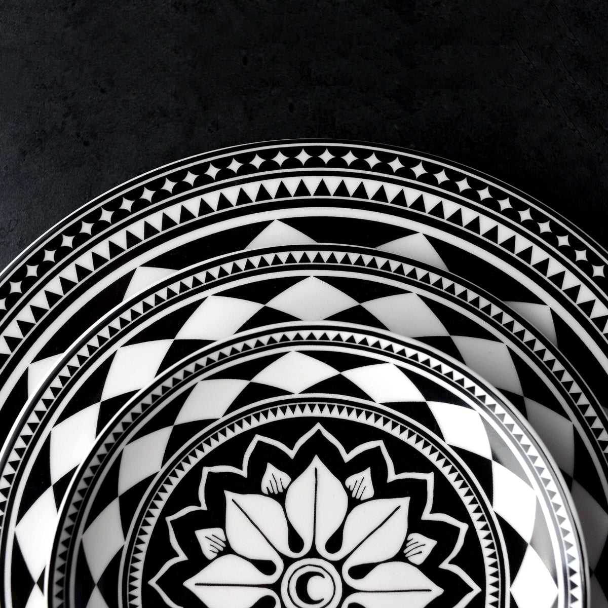 Fez Rimmed Dinner Plate