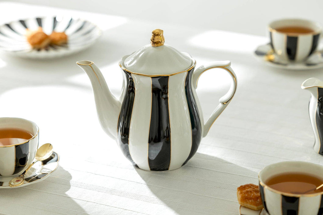 Scallop Fine Porcelain 11 Pieces Tea Set